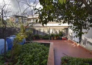 Giardino - Casa indipendente Via Umberto
 
189, San Gregorio di Catania - foto 25