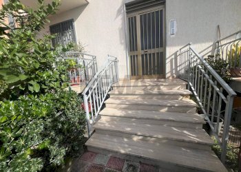 Balcone - Appartamento Via San Nicolò
 
4, Aci Catena - foto 3