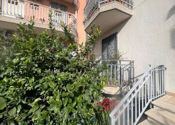 Balcone - Appartamento Via San Nicolò
 
4, Aci Catena - foto 4
