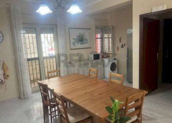 Sala da pranzo - Appartamento Via San Nicolò
 
4, Aci Catena - foto 17