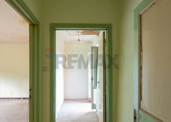 Hall / corridoio - Casa semi indipendente CORSO ITALIA
 
15, Civitella in Val di Chiana - foto 6