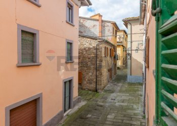 Edificio all\'aperto - Casa semi indipendente CORSO ITALIA
 
15, Civitella in Val di Chiana - foto 16