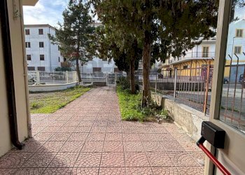 Terrazza - Locale Commerciale Via S. Francesco D'Assisi
 
130, Corigliano-Rossano - foto 3