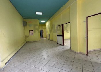 Stanza vuota - Locale Commerciale Via S. Francesco D'Assisi
 
130, Corigliano-Rossano - foto 4