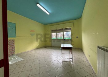 Stanza vuota - Locale Commerciale Via S. Francesco D'Assisi
 
130, Corigliano-Rossano - foto 6