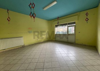 Stanza vuota - Locale Commerciale Via S. Francesco D'Assisi
 
130, Corigliano-Rossano - foto 8