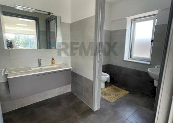 Bagno - Commercial Premises Via Santa Lucia
 
72, Corigliano-Rossano - photo 2
