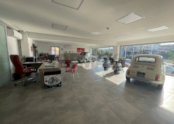 Palestra - Commercial Premises Via Santa Lucia
 
72, Corigliano-Rossano - photo 4