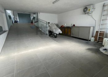 Parcheggio - Commercial Premises Via Santa Lucia
 
72, Corigliano-Rossano - photo 5