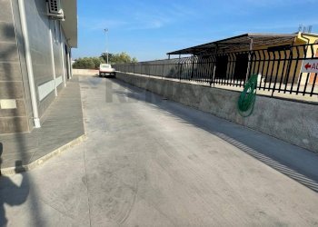 Terrazza - Commercial Premises Via Santa Lucia
 
72, Corigliano-Rossano - photo 6