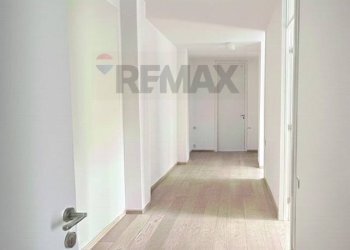 Hall / corridoio - Villa sp 17, Albiolo - foto 8