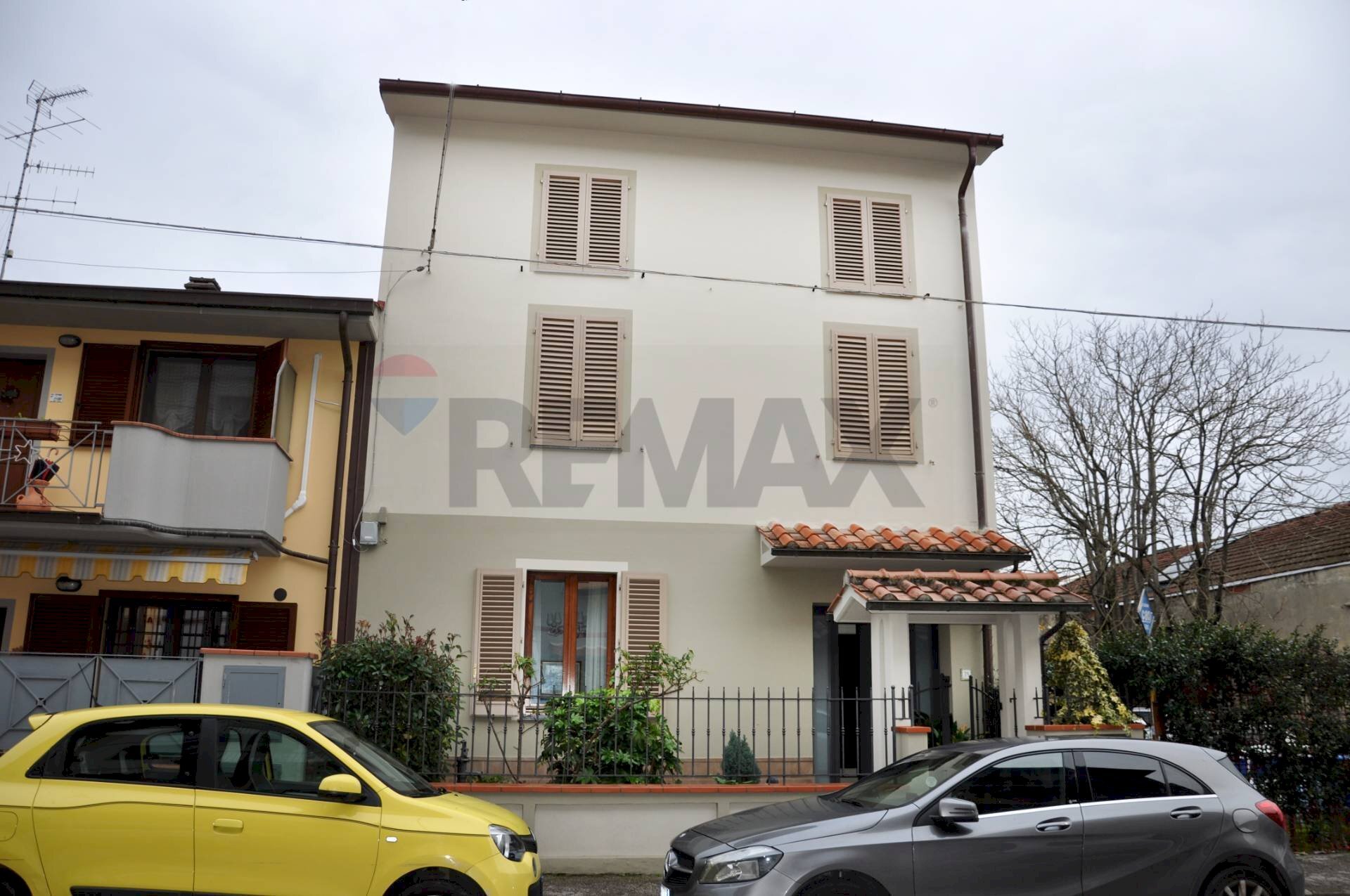 Casa all\'aperto - Casa semi indipendente via Senio
 
39, Prato - foto 2