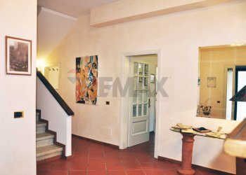 Hall / corridoio - Casa semi indipendente via Senio
 
39, Prato - foto 4