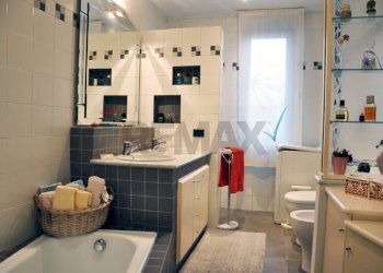 Bagno - Casa semi indipendente via Senio
 
39, Prato - foto 11