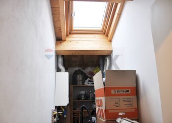 Camera / camera da letto - Casa semi indipendente via Senio
 
39, Prato - foto 34