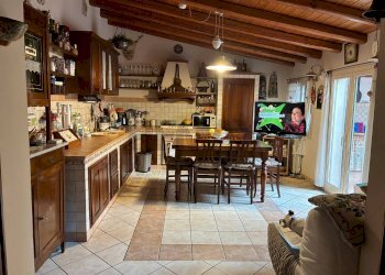 Cucina - Casa indipendente VIA GIACOMO LEOPARDI
 
5, Gravina di Catania - foto 12