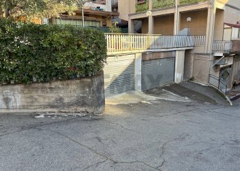 Edificio all\'aperto - Casa indipendente VIA GIACOMO LEOPARDI
 
5, Gravina di Catania - foto 58