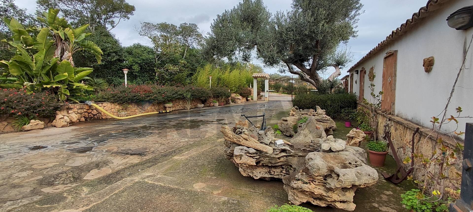 Giardino - Villa CONTRADA REGALSEMI
 
SNC, Caltagirone - foto 3