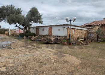 Casa all\'aperto - Villa CONTRADA REGALSEMI
 
SNC, Caltagirone - foto 4