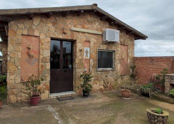 Casa all\'aperto - Villa CONTRADA REGALSEMI
 
SNC, Caltagirone - foto 9