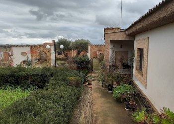 Casa all\'aperto - Villa CONTRADA REGALSEMI
 
SNC, Caltagirone - foto 24