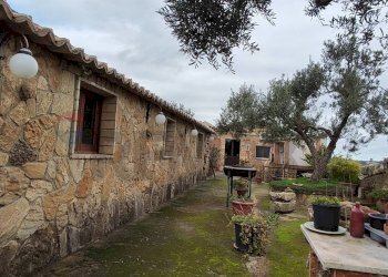 Casa all\'aperto - Villa CONTRADA REGALSEMI
 
SNC, Caltagirone - foto 30