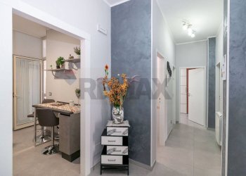 Hall / corridoio - Trilocale VILLAGGIO SANT ANTONIO ABATE, Camporotondo Etneo - foto 2