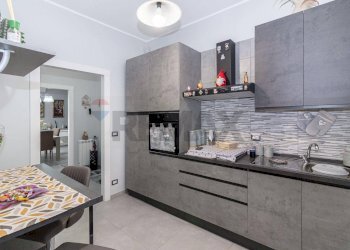 Cucina - Trilocale VILLAGGIO SANT ANTONIO ABATE, Camporotondo Etneo - foto 8