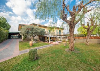 Casa all\'aperto - Villa Via Catanzaro
 
12, Gravina di Catania - foto 1