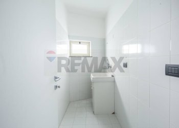 Bagno - Casa semi indipendente Via Martiri D'ungheria
 
74, Nicolosi - foto 14