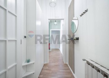 Hall / corridoio - Bilocale Via Carlo E Giani Stuparich
 
4, Trieste - foto 29