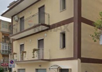 Edificio all\'aperto - Monolocale Via Fratelli Correra
 
13, Caserta - foto 2