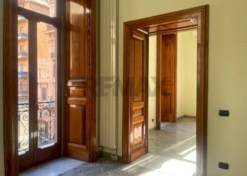 Hall / corridoio - Appartamento Via Dei Mille, Napoli - foto 12