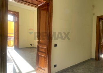 Stanza vuota - Appartamento Via Dei Mille, Napoli - foto 13