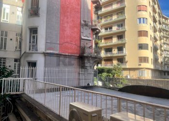 Edificio all\'aperto - Appartamento Via Dei Mille, Napoli - foto 29