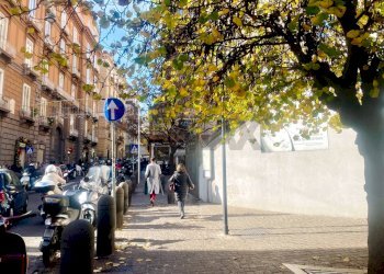 Edificio all\'aperto - Appartamento Via Dei Mille, Napoli - foto 38