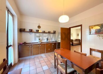 Sala da pranzo - Casa indipendente Mezzanino - foto 56