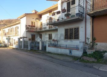 Edificio all\'aperto - Quadrilocale Sant'Angelo a Cupolo - foto 1