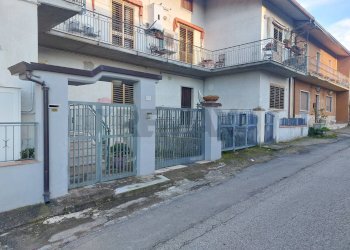 Edificio all\'aperto - Quadrilocale Sant'Angelo a Cupolo - foto 2