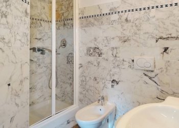 Foto 13 - Trilocale Via Stella
 
16, Albisola Superiore - foto 12