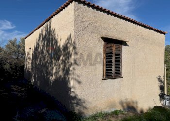 Casa all\'aperto - Villa contrada traversa
 
snc, Ventimiglia di Sicilia - foto 7