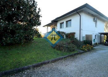 Foto 42 - Villa Via San Michele
 
49, Brugnera - foto 42