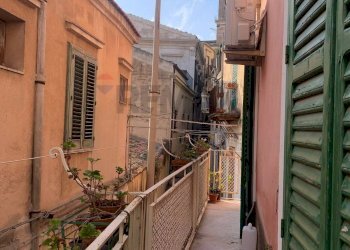 Balcone - Casa indipendente vico medica
 
34, Modica - foto 2