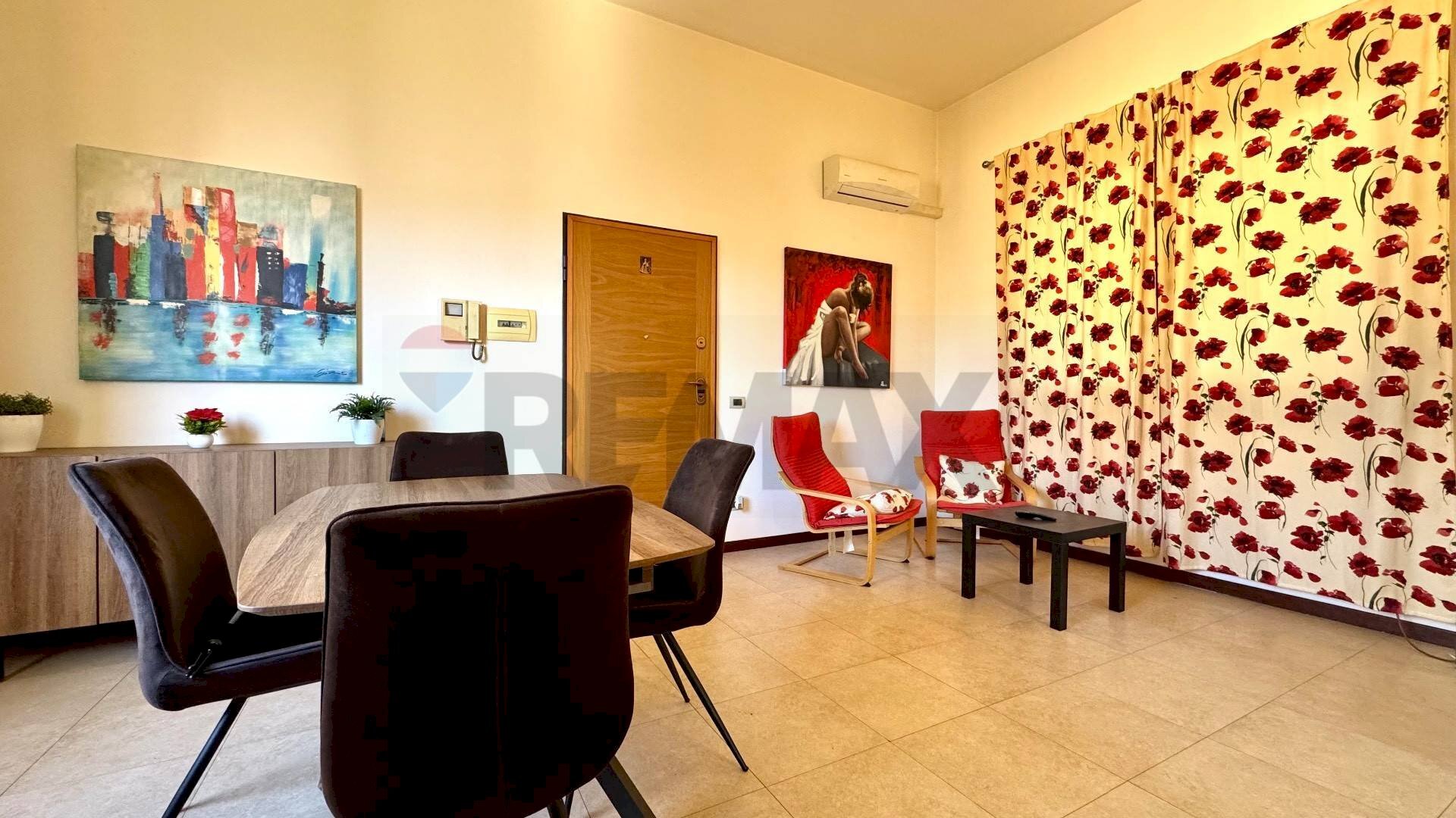 Sala da pranzo - Two-room apartment Piazza 25 Aprile
 
1, Termini Imerese - photo 1