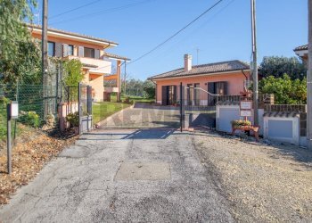 Casa all\'aperto - Villa Contrada Piane
 
48, Francavilla al Mare - foto 2