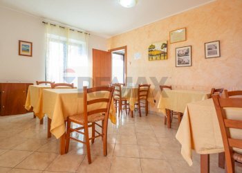 Sala da pranzo - Villa Contrada Piane
 
48, Francavilla al Mare - foto 11