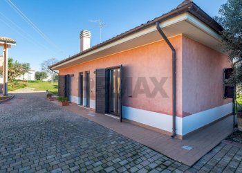 Terrazza - Villa Contrada Piane
 
48, Francavilla al Mare - foto 49