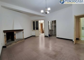 soggiorno - Trilocale Via della Chiusa
 
47, Seravezza - foto 8