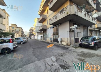 Foto 13 - Commercial Premises Via Palermo
 
12, Fondi - photo 12