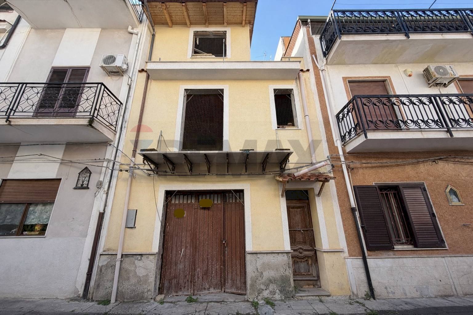 Edificio all\'aperto - Casa indipendente Via Tenente Mangiapane
 
178, Cinisi - foto 1
